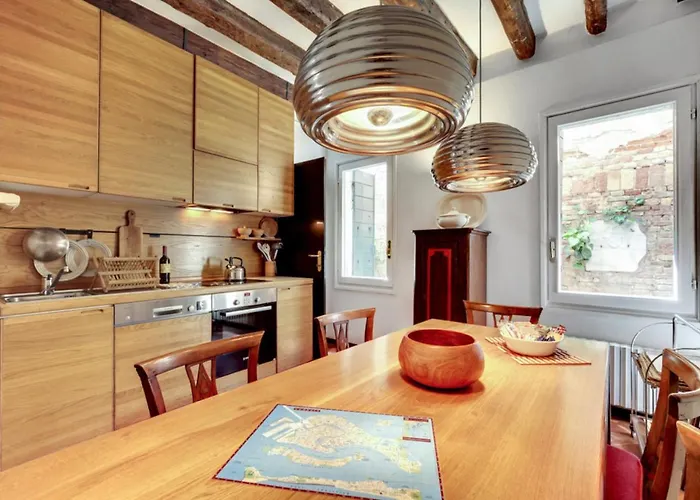 Ca Malvasia House With Garden