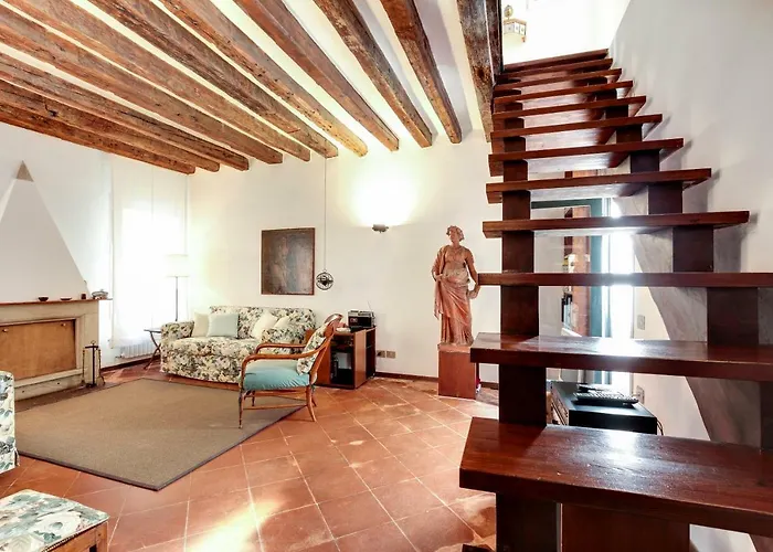 Ca Malvasia House With Garden